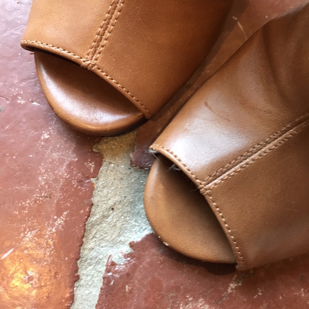 Guess Booties - Picture 8 of 8